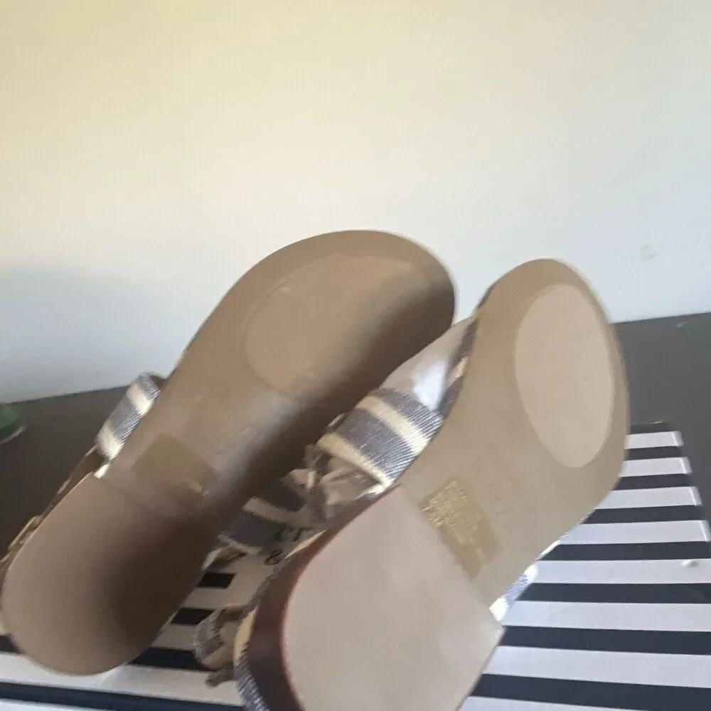Crown & Ivy Women’s Striped Chain Ankle Strap Buckle Strappy Sandals 7.5M NWT